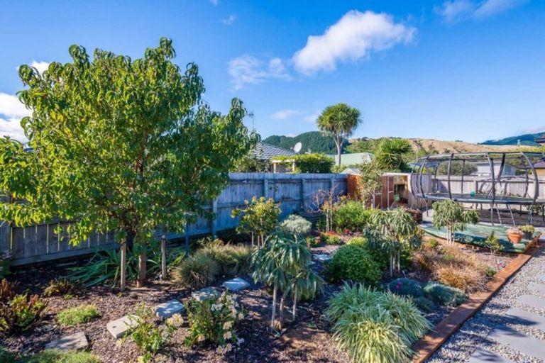 Photo of property in 5 Pearson Place, Paraparaumu, 5032