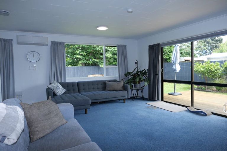 Photo of property in 7b Cypress Grove, Paraparaumu, 5032