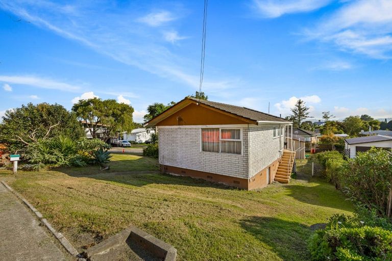 Photo of property in 90 Taylor Road, Mangere Bridge, Auckland, 2022