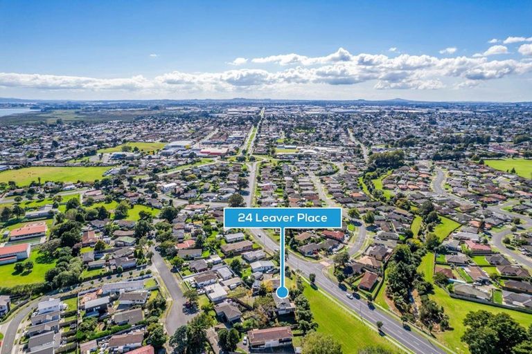 Photo of property in 24 Leaver Place, Weymouth, Auckland, 2103