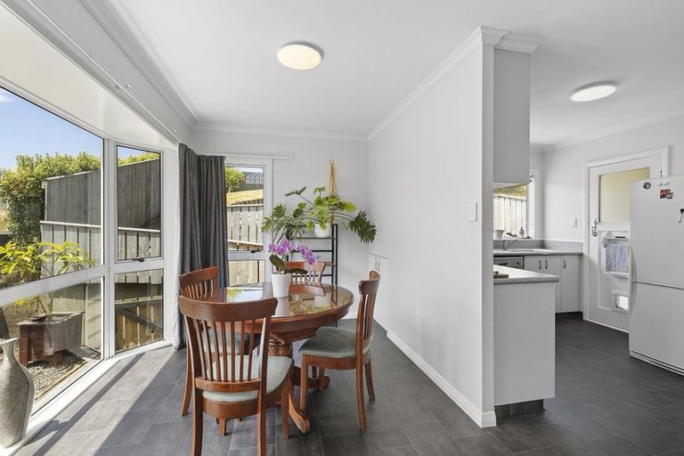 Photo of property in 19 Pembroke Street, Tawa, Wellington, 5028