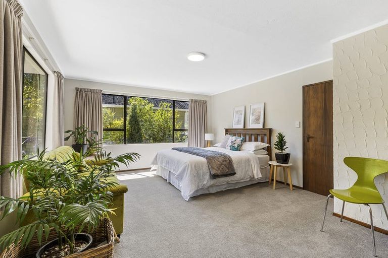 Photo of property in 19 Greyfriars Crescent, Tawa, Wellington, 5028