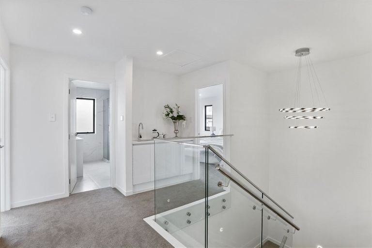 Photo of property in 4 Matahae Drive, Flat Bush, Auckland, 2019