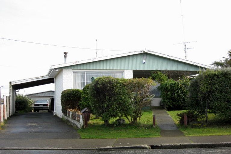 Photo of property in 38 Edinburgh Crescent, Waikiwi, Invercargill, 9810