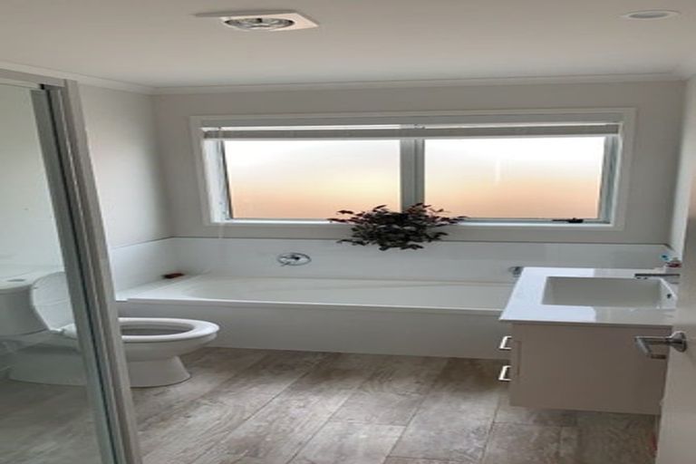 Photo of property in 14 Kamokore Glade, Pyes Pa, Tauranga, 3112