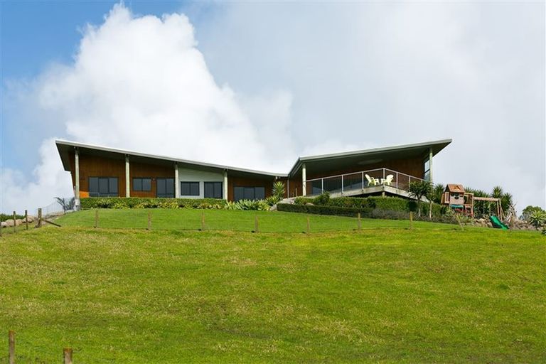 Photo of property in 1408b Devon Road, Brixton, Waitara, 4382