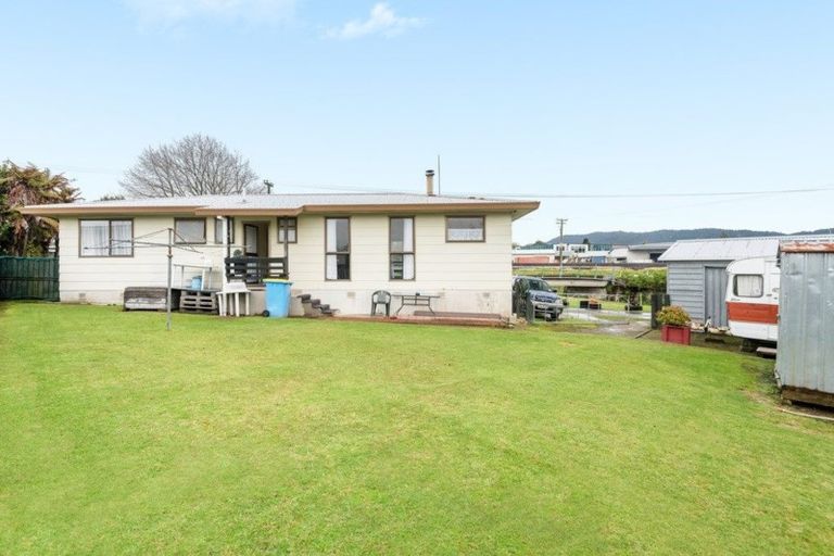 Photo of property in 53 Station Road, Te Puke, 3119