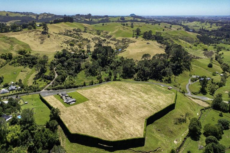 Photo of property in 100 Tebbutt Road, Lower Kaimai, Tauranga, 3171