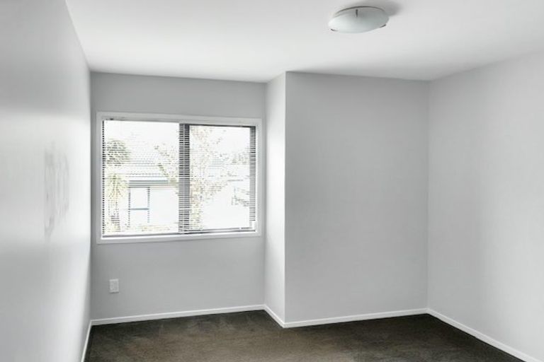 Photo of property in 4/18 Roanoke Way, Albany, Auckland, 0632