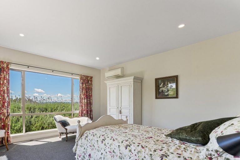 Photo of property in 40 Glenlochy Rise, Acacia Bay, Taupo, 3385