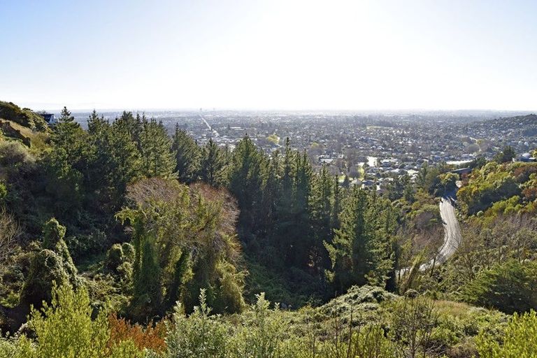 Photo of property in 7 Arahura Place, Cashmere, Christchurch, 8022