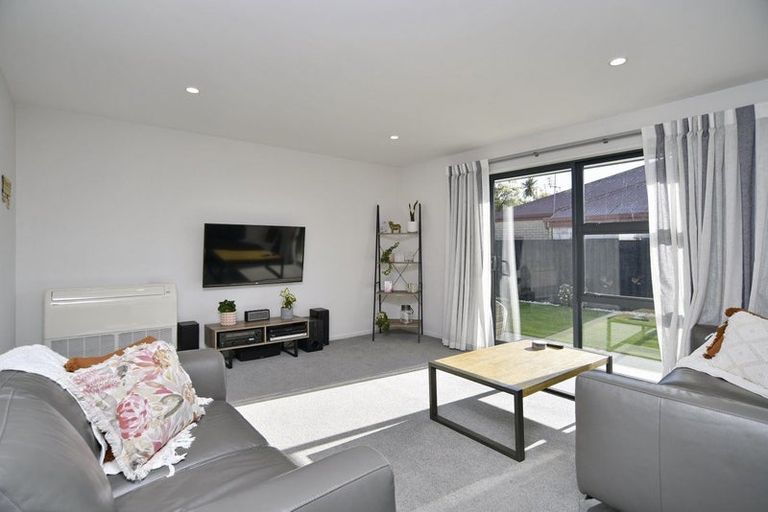 Photo of property in 411a Bower Avenue, Parklands, Christchurch, 8083