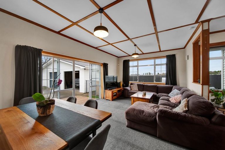 Photo of property in 196 Glover Road, Hawera, 4610