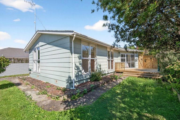 Photo of property in 35 Lincoln Road, Carterton, 5713