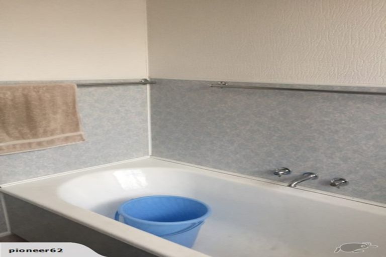 Photo of property in 2/27 Tuirau Place, Ilam, Christchurch, 8041