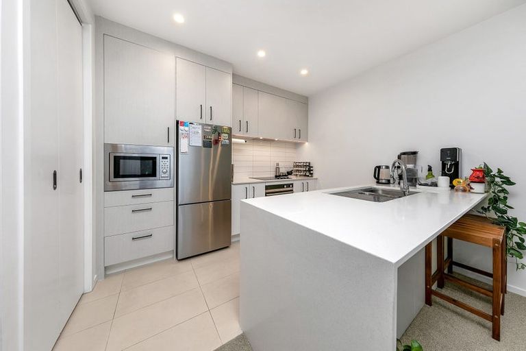 Photo of property in 902/8 Waikumete Road, Glen Eden, Auckland, 0602