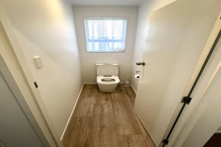 Photo of property in 12 Palliser Place, Milson, Palmerston North, 4414