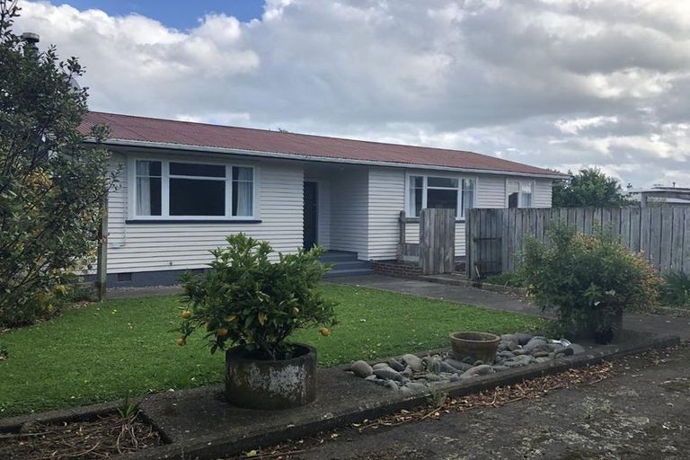 Photo of property in 11 Otore Street, Marton, 4710