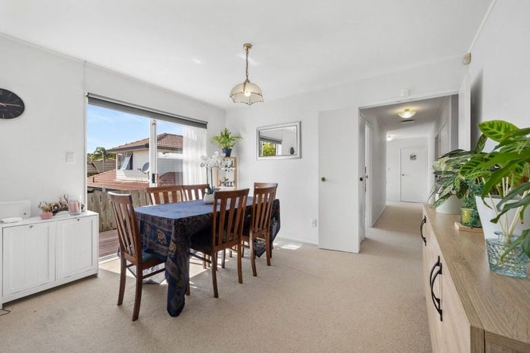 Photo of property in 1/62 Clydesdale Avenue, Somerville, Auckland, 2014