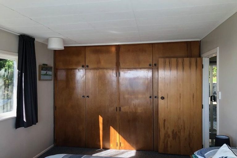 Photo of property in 112 Motuhara Road, Plimmerton, Porirua, 5026
