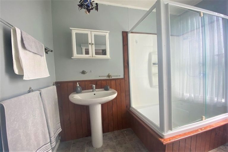 Photo of property in 49 Ngatai Street, Manaia, 4612