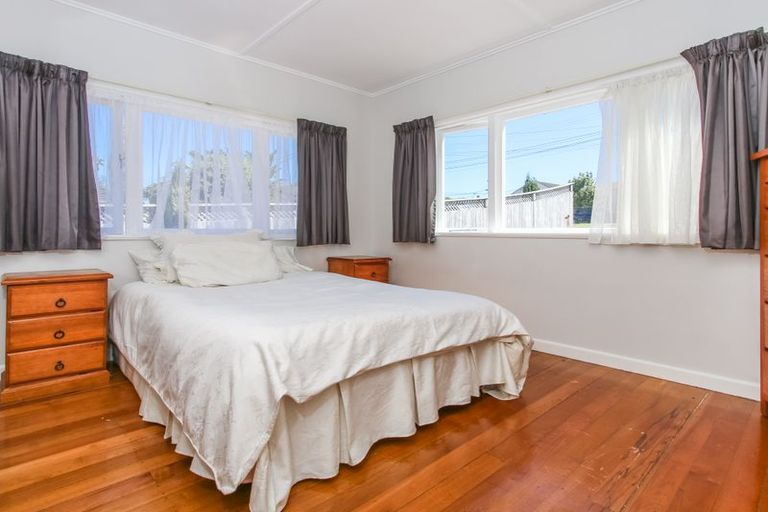 Photo of property in 6 Parker Avenue, New Lynn, Auckland, 0600