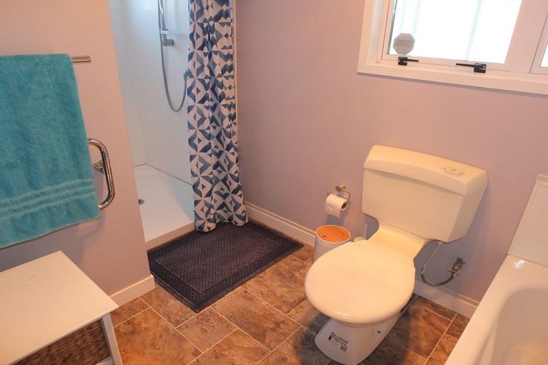 Photo of property in 14 Brown Terrace, Foxton Beach, Foxton, 4815