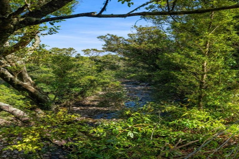 Photo of property in 115 Alfred Road, Egmont Village, New Plymouth, 4371