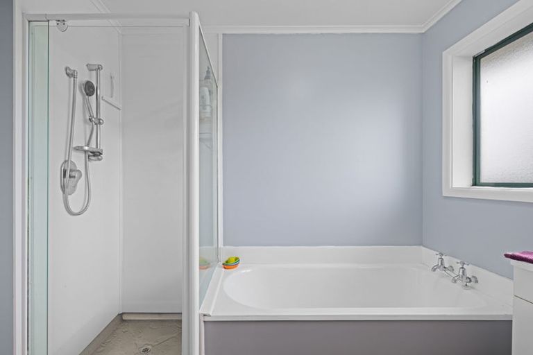 Photo of property in 24 Te Rama Place, Wainoni, Christchurch, 8061