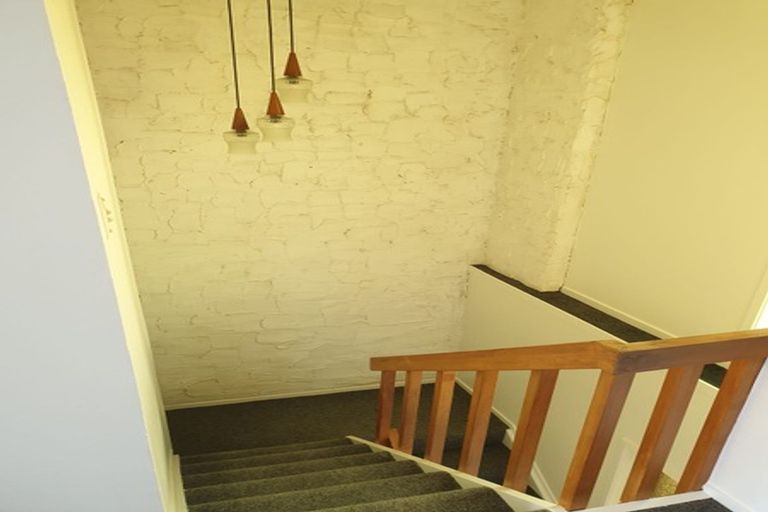 Photo of property in 2/8 Mayville Avenue, New Lynn, Auckland, 0600