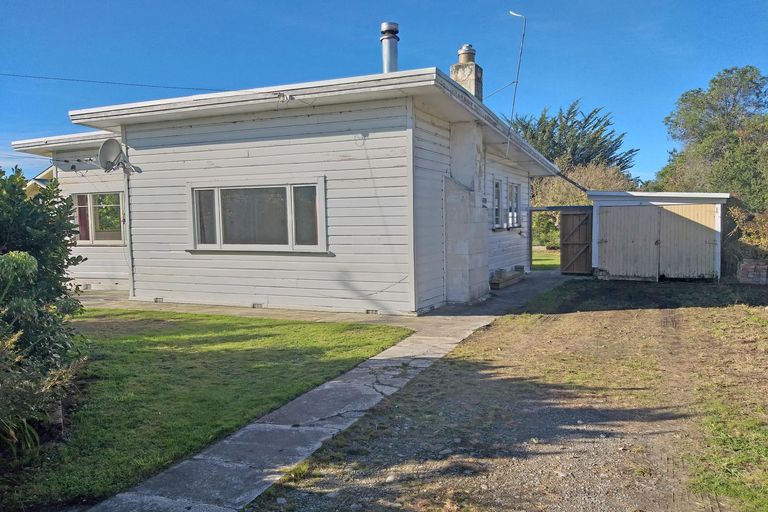 Photo of property in 32 Liverpool Street, Hampden, 9410