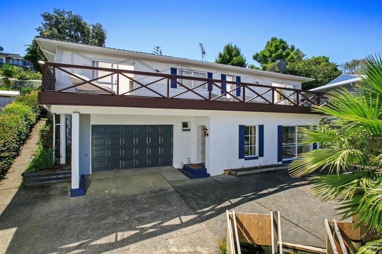 Photo of property in 88 Stapleford Crescent, Browns Bay, Auckland, 0630