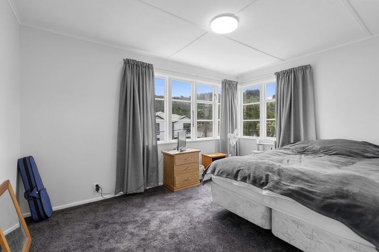 Photo of property in 4 Milne Crescent, Taita, Lower Hutt, 5011