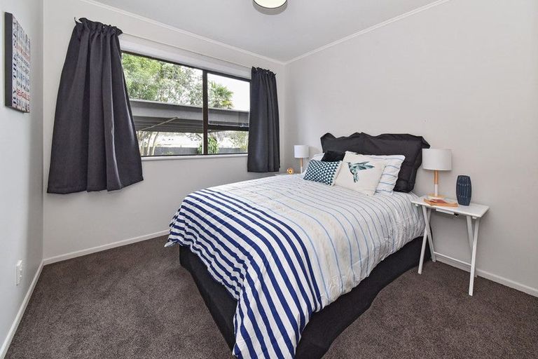 Photo of property in 24 Lyncroft Street, Mangere East, Auckland, 2024