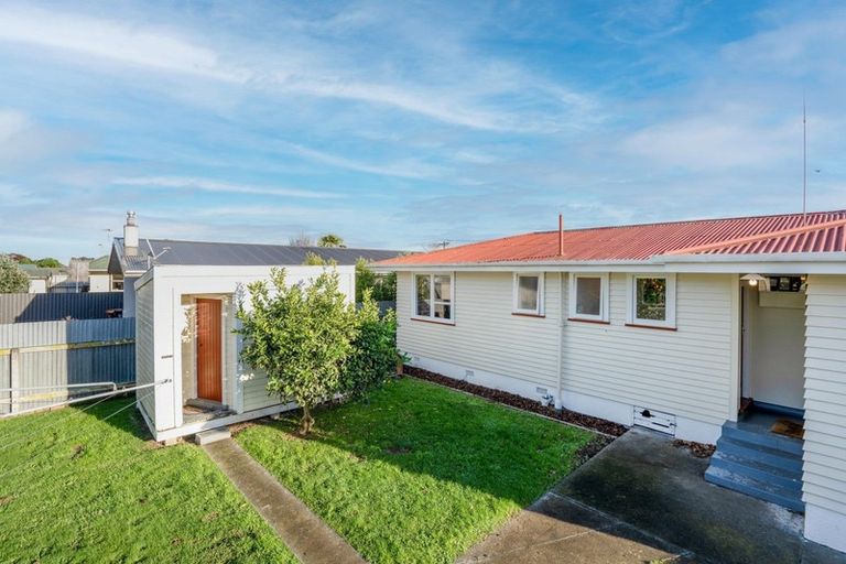 Photo of property in 39 Tararua Terrace, Cloverlea, Palmerston North, 4412