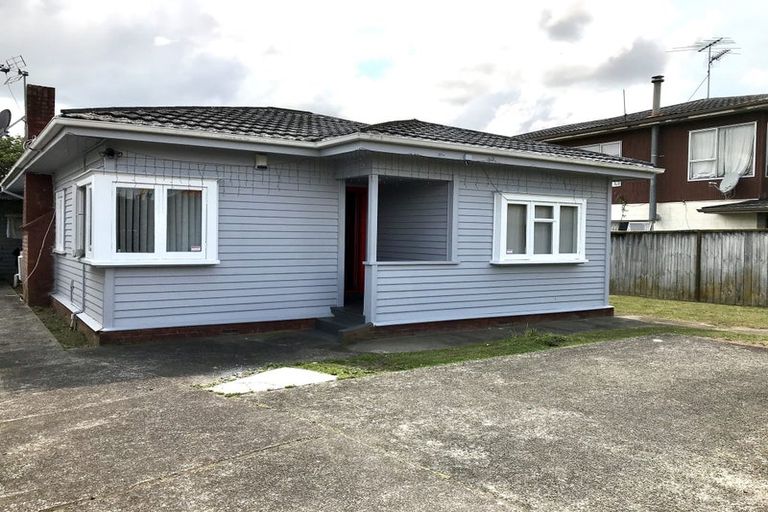 Photo of property in 324 Mount Albert Road, Mount Roskill, Auckland, 1041