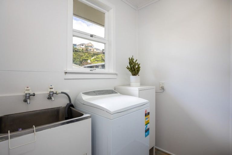 Photo of property in 6 Annandale Street, Lynmouth, New Plymouth, 4310