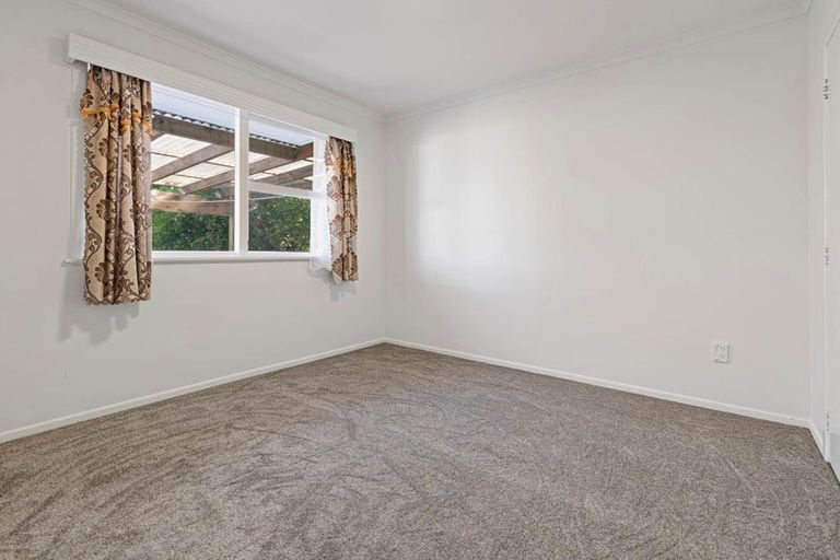 Photo of property in 14 Tairere Crescent, Rosehill, Papakura, 2113