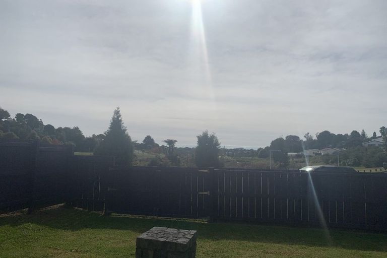 Photo of property in 2 Pohutukawa Way, Gate Pa, Tauranga, 3112