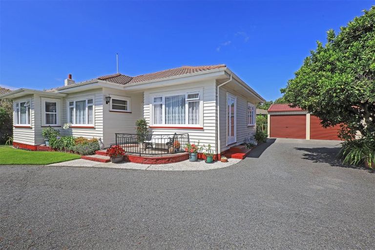 Photo of property in 221 Saint Leonards Avenue, Saint Leonards, Hastings, 4120