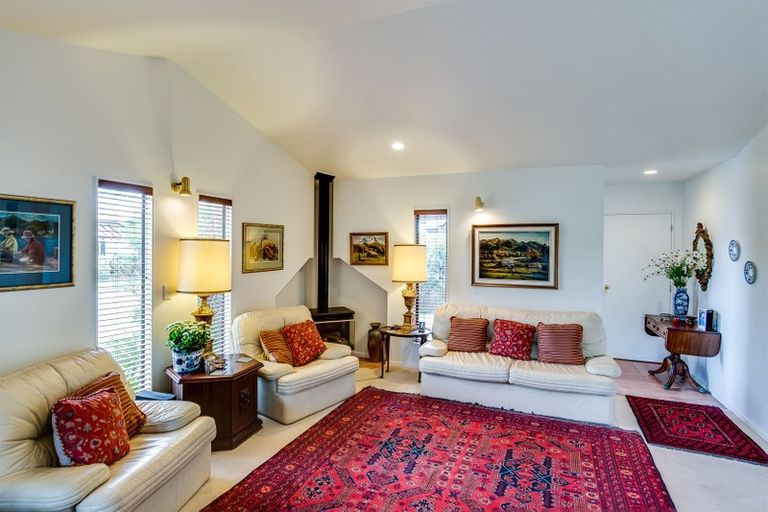 Photo of property in 10 Montpelier Drive, Taradale, Napier, 4112