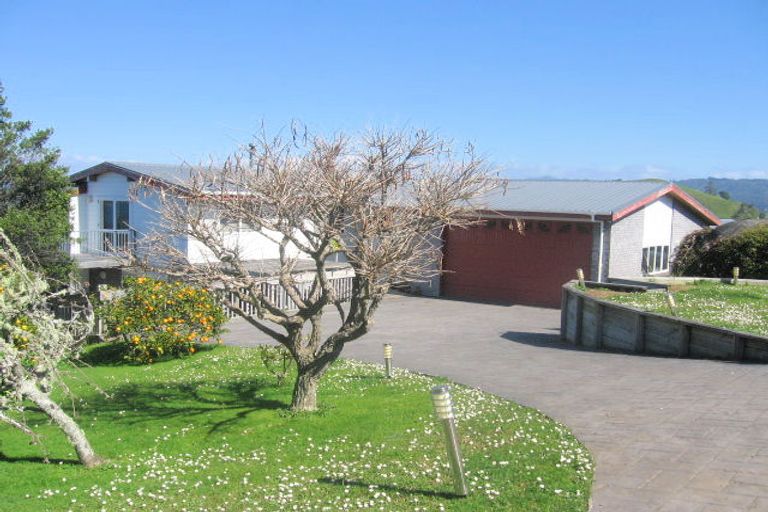 Photo of property in 4 Cooks Lookout, Whitianga, 3510