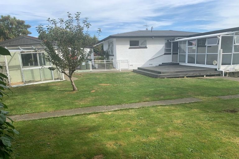 Photo of property in 52 Highfield Terrace, Newfield, Invercargill, 9812