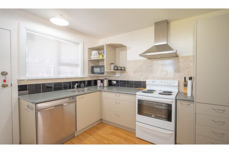 Photo of property in 2/458 Barbadoes Street, Edgeware, Christchurch, 8013