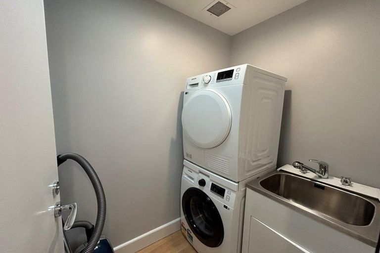 Photo of property in Customhouse Apartments, 314j Maunganui Road, Mount Maunganui, 3116