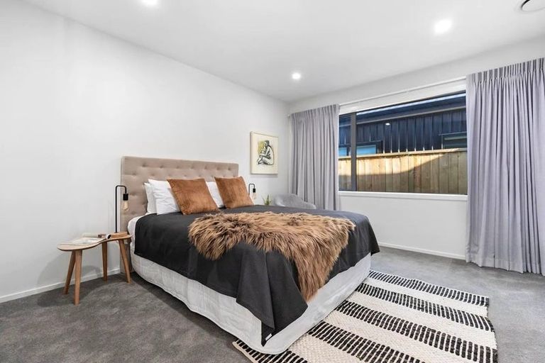 Photo of property in 3 Ward Street, Jacks Point, Queenstown, 9371