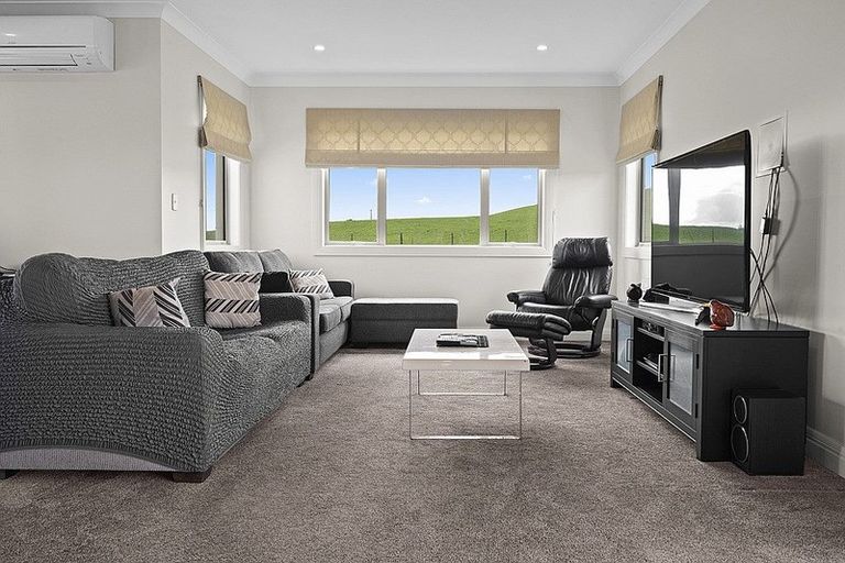 Photo of property in 3 Sands Road, Waiuku, 2681