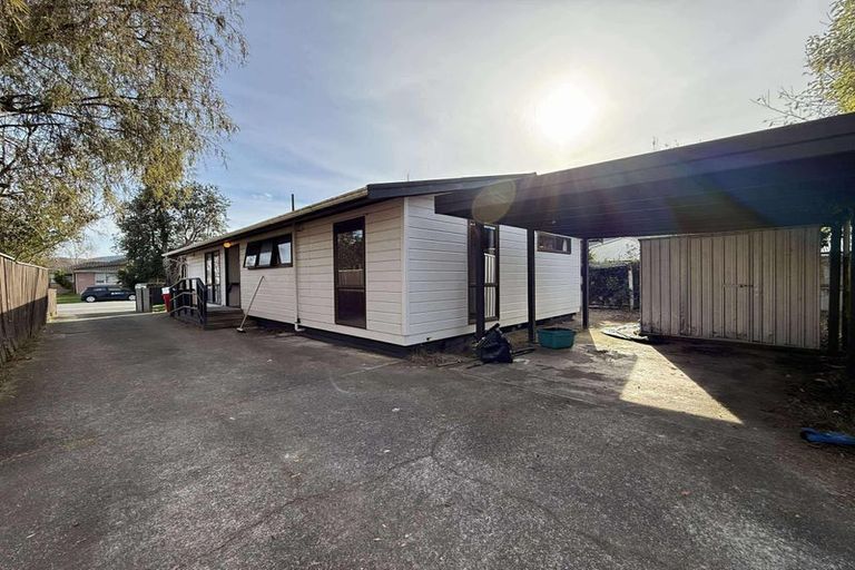 Photo of property in 2/68 Gibbons Street, Ebdentown, Upper Hutt, 5018
