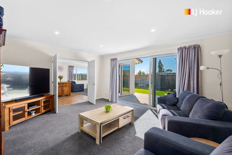 Photo of property in 19 Paterson Road, Mosgiel, 9092