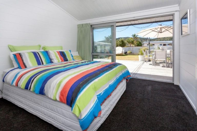 Photo of property in 100 Riverview Road, Whangamata, 3620